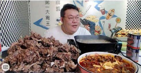 yy网红大胃王,食量惊人引网友热议